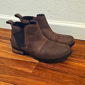 Sorel Emelie Chelsea Boots
